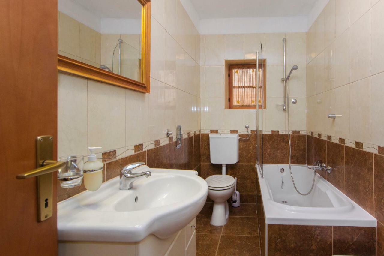 Apartman Ana สกราดิน ภายนอก รูปภาพ